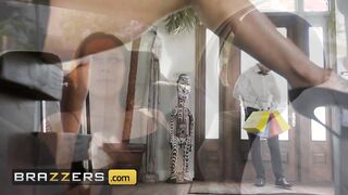 BRAZZERS - Rachel Starr Is Desperate With Her Cheating Husband & Gives Him A Lesson By Fucking His Chauffeur - Duncan Saint