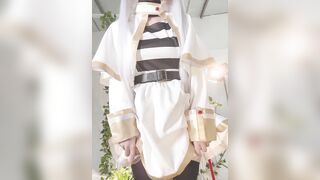 Umeko J - Frieren: Beyond Journey's End Cosplay