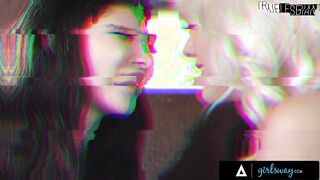GIRLSWAY Masseuse August Skye FINGERS Sarah Hit Her Secret Spot PORTUGUESE SUBTITLES