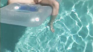 Little April fingers herself in the pool in a POV solo