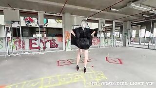 Shaving pussy in an abandoned building Risk public