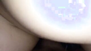 Me Excito y le Pido Que me la Meta