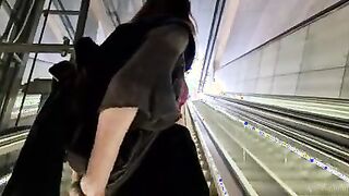 First-time voyeur plays with her pussy in an Amsterdam Metro Station