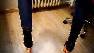 Jeans Po Dirty Talk**Blue Jeans machen dich hart und spritzgeil!!! German Teen!!!!