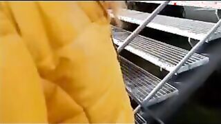 MEGA Public ..Sie bläst meinen Schwanz so Öffentlich wie...