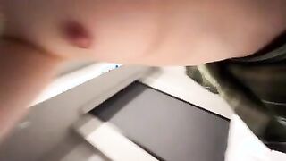 ＜どアップ映像！＞騎乗位で、挿入したままのクリ攻撃に悶絶 〜連続イキ＆１回の７分で３回イキ〜