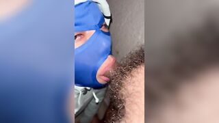 me paga si me la como hasta el fondo y miro la cámara