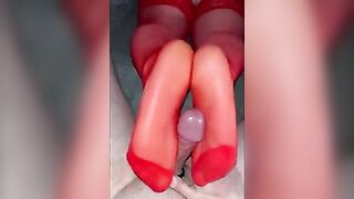 Amateur footjob in the red pantyhose big cum