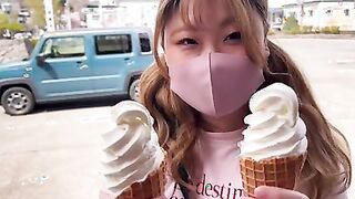 【個人撮影】登山者とすれ違う山で看護師に露出フェラチオしてもらった。