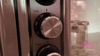 My girlfriend ate me out on our kitchen counter during my instructional cooking video - TEASER