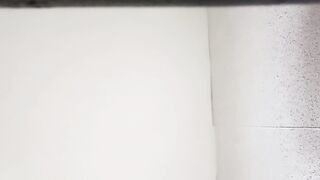 Stepfather fucked stepdaughter while she was talking with mother on the phone