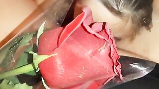 I gave her a rose, and she thanked me with cunnilingus - Lesbian_illusion