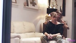 My neighbord wants me to turn off the music ????