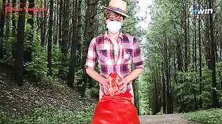 Caperucita adicta al SEXO va al bosque en busca de diversión - trailer