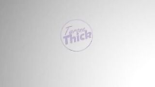 Pounding MILF's Tight pussy extreme closeup