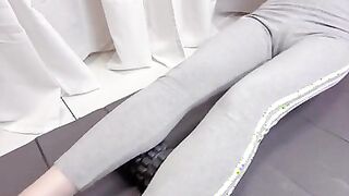 ノーパンストレッチ　Japanese uncensored stretch no panties