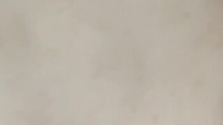 wet my pussy/کسم خیسه پر از آب خالیش کن ????