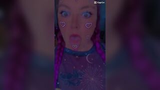 Sub to Mama’s OF, my babies! Hotmama39_420