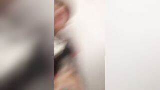 Quieres tocarme la verga mi amor ?????