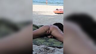 Кончила прямо на пляже в Германии