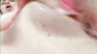 CLOSE-UP Let's masturbate I'm coming delicious