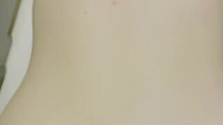 『完全素人』スタイル抜群の保育士が乱れる！敏感に感じまくり。