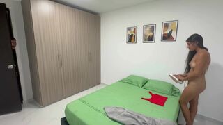 Mi rich stepsister while ironing her clothes and I end up very horny until she gives her the best fuck