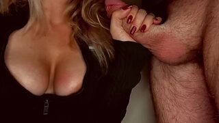LILY SUCKS A BIG DICK AND CUM ON HUGE TITS