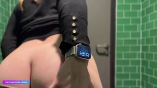 HILDE_FRENCH- POV FUCKING A STRANGER IN A BURGER KING