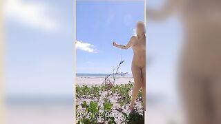 Wifey is dancing fully nude at the public beach