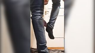 Pissing my jeans and putting on a diaper after