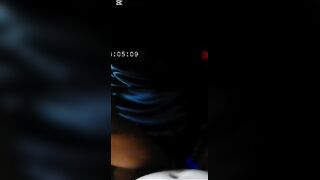 Colorada culona y morocha tetona me ordeñan