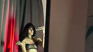 Fitting room with amazing fit body of yourfavcamille