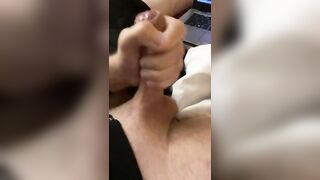 Watch me masturbate my dick in bed and make me cum