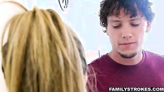 Horny Stepmom (Carmen Valentina) Get Her Pussy Wet And Fuck By Stepson