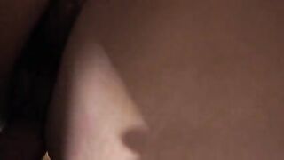 solo con escuchar como folllan a esta milf te vas a venir