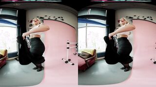 VRHUSH Flamenco dancer Bridgette B puts on a show