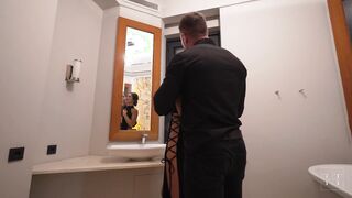 A mind-blowing orgy of students