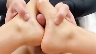 VixsMan Fucking my Feet and Draining his Balls