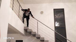 Ania Kinski knows how to receive her guest