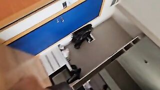 Per favore dammi una ripassata prima di andare in spiaggia.