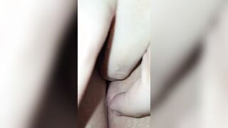 سورية ممحونة تنزل شهوتها ويصورها زوجها