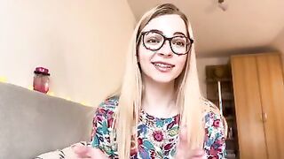 2 main signs a man is a submissive BETA (without coming out)