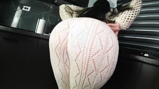 Sexy stepmom loves to fuck in the kitchen. Her perfect round ass makes me crazy