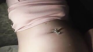 Watch how my belly reacts on a orgasm