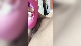 Mira como palpita mi coño