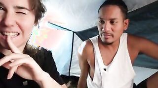 The traveler hired the WRONG! tour guide