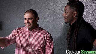 CuckoldSessions - House Decorators Fuck Hot Blonde IN FRONT OF HER HUSBAND