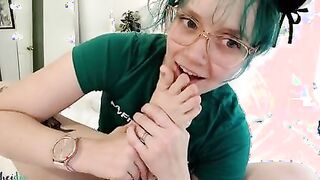 Toe Tease with Aussie Slut