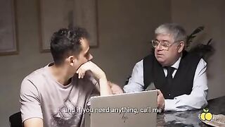 me burlo de mi medico y me termina follando fuerte